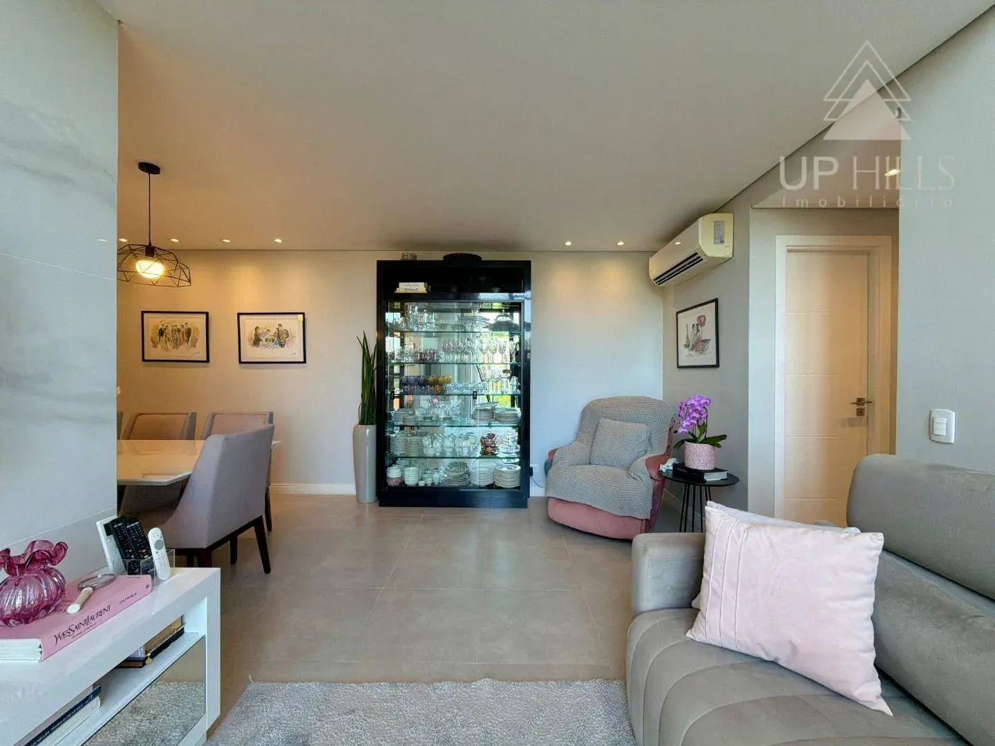 Apartment on the 4th floor with floor-to-ceiling windows — photo 45
