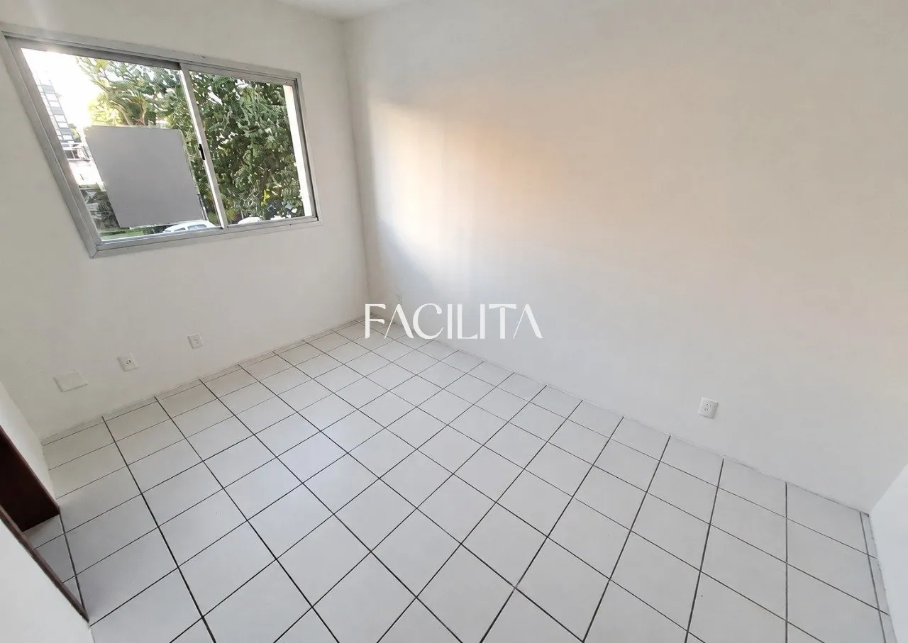Apartamento con 2 suites y aire acondicionado en planta baja