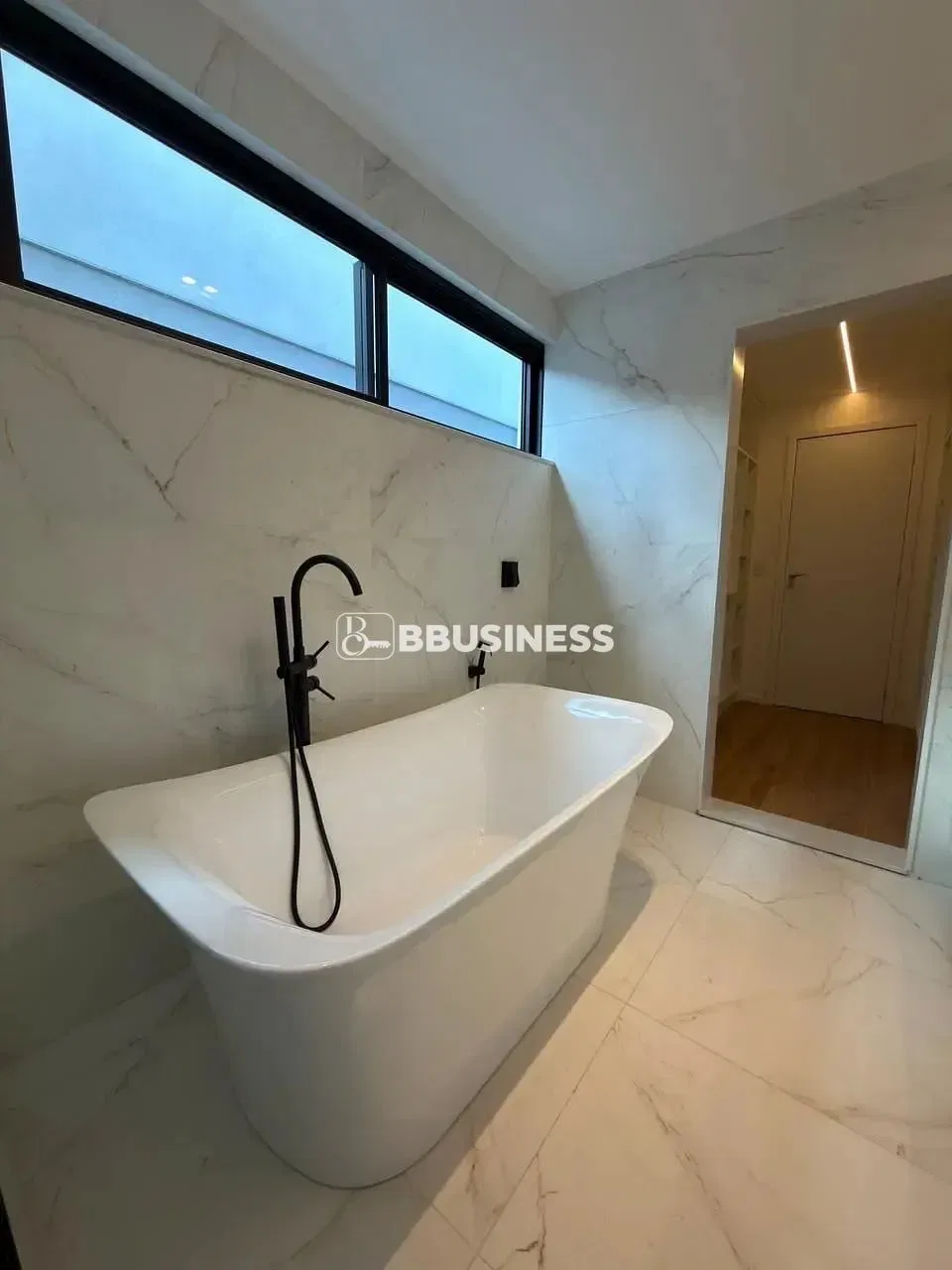 Casa com 3 quartos, 1 suíte e cozinha aberta moderna — photo 8