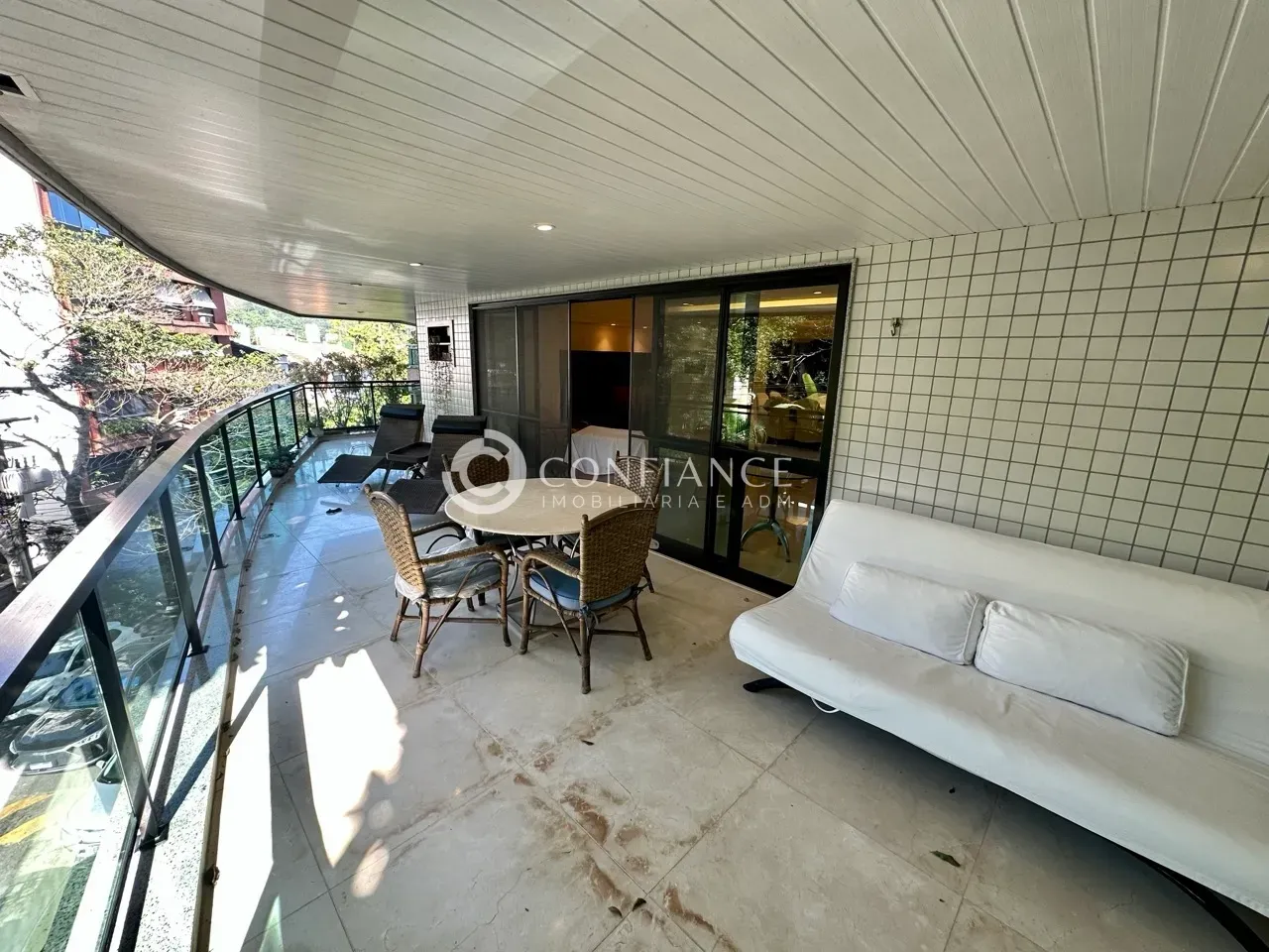 Apartamento de 230 m² com 2 quartos e armários embutidos — photo 11