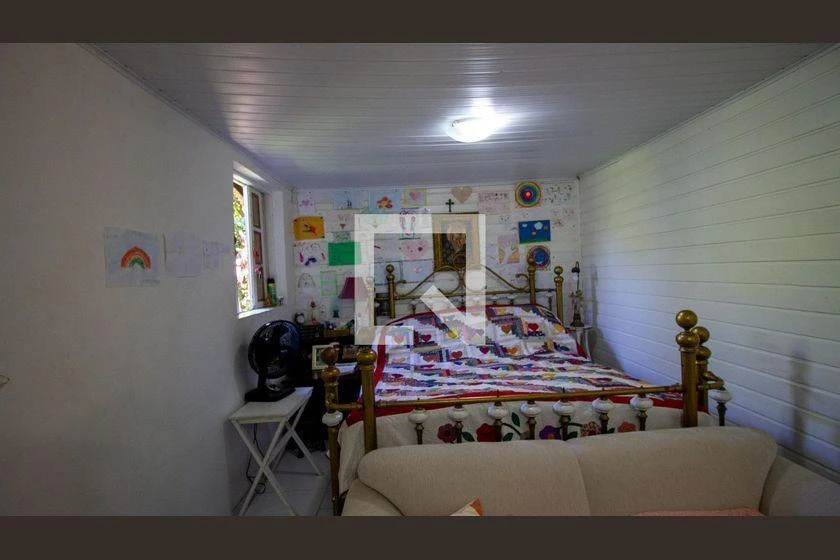 Furnished house with 5 bedrooms and 2100 m² — photo 3