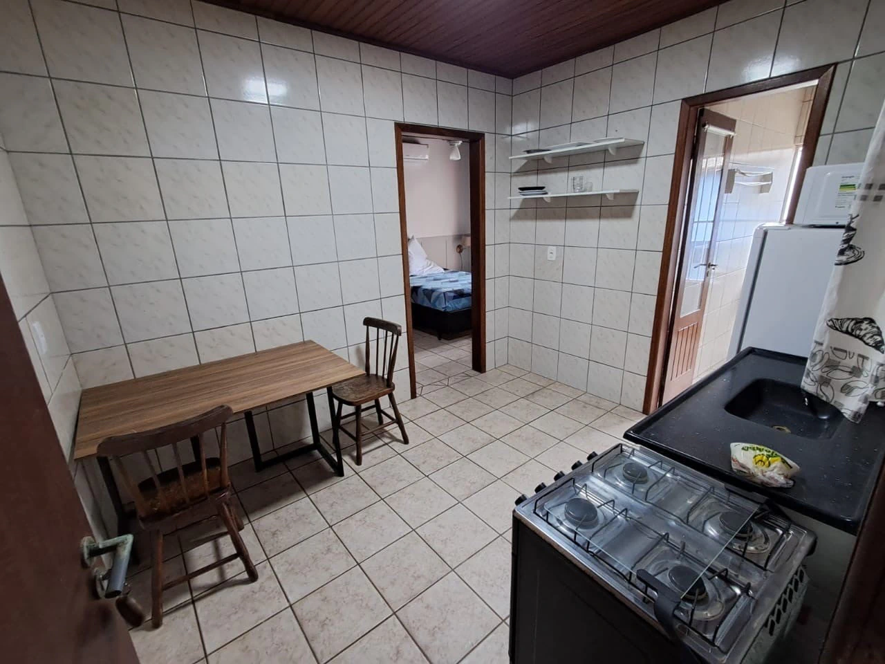 Furnished one-bedroom, 26 m² apartment in Florianópolis — photo 4