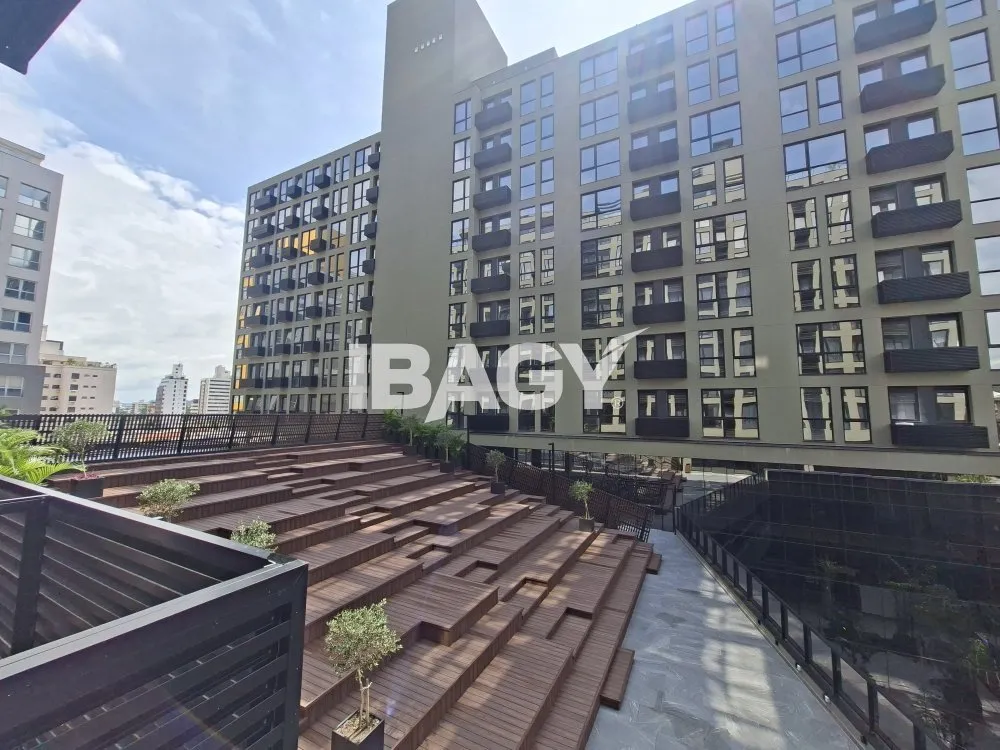 Furnished studio with a glass-enclosed balcony — photo 87