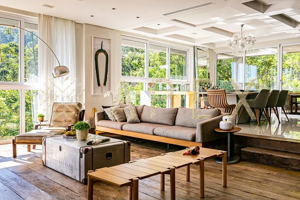 6 en-suite bedrooms, 9 bathrooms, 1600 m² and BBQ — photo 18