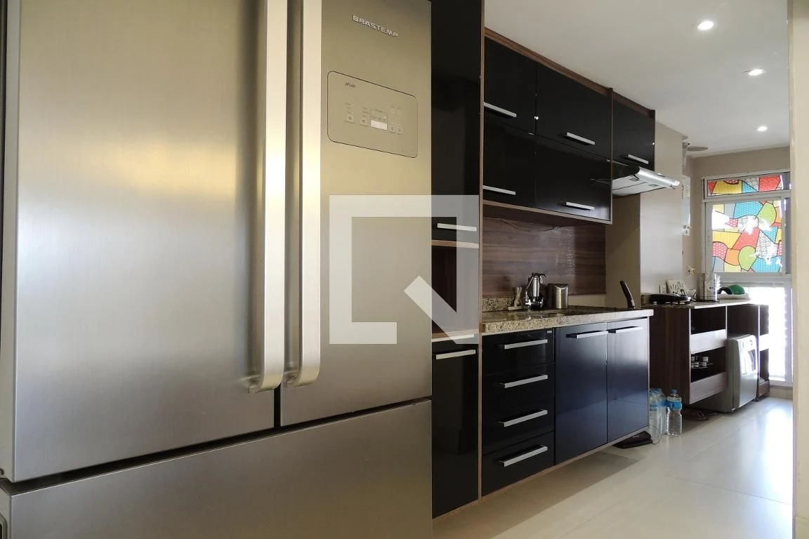 Furnished 3-bedroom apartment with 3 bathrooms and balcony — photo 2