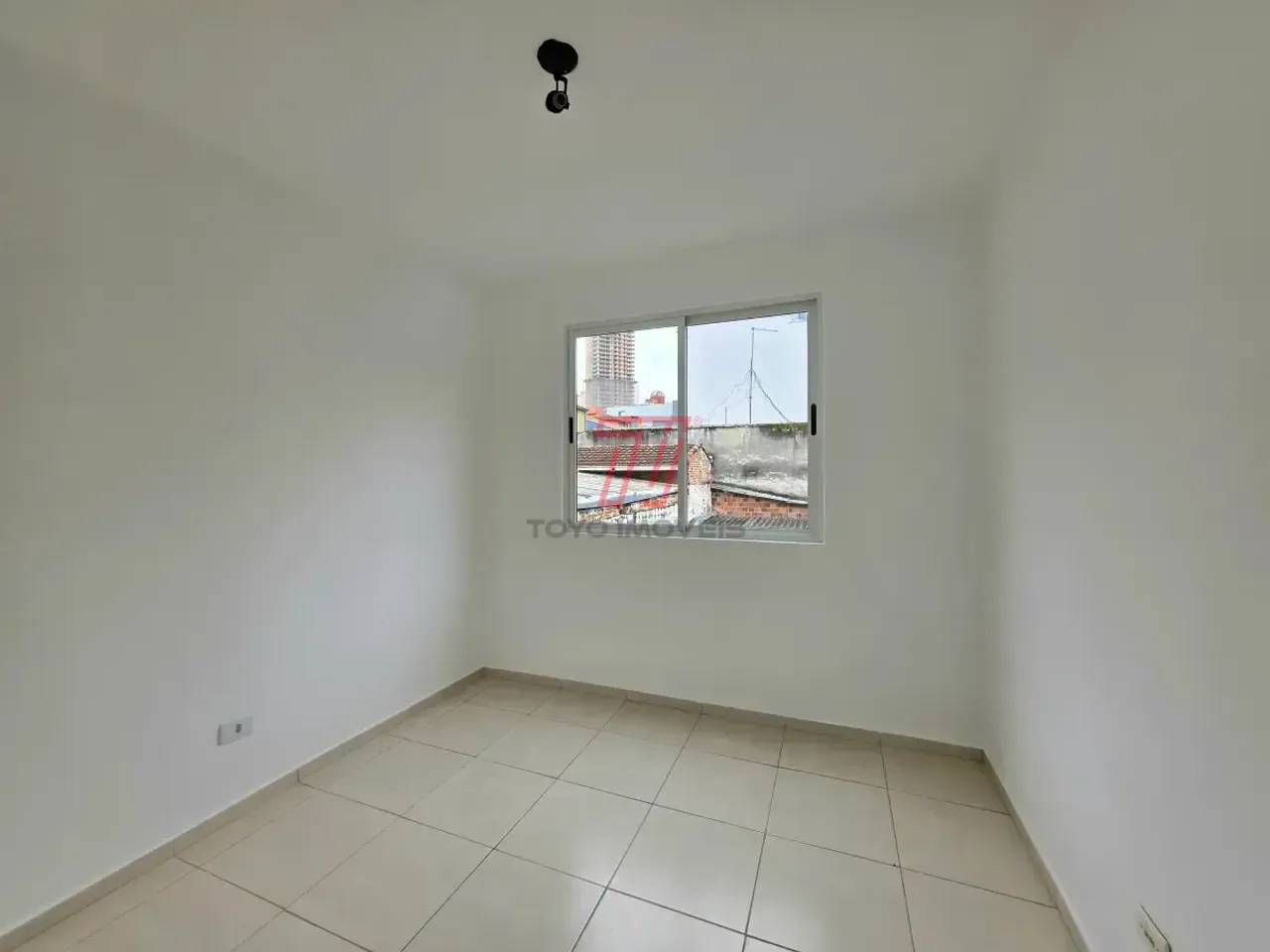 Apartamento de 3 dormitorios con 1 plaza en 1er piso — photo 12