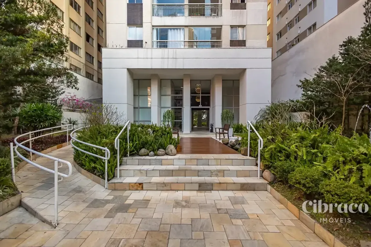 Apartamento de 1 quarto com 89,68 m² e sacada — photo 13