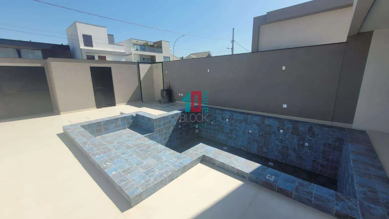 Casa em condomínio com 5 quartos e cozinha integrada — photo 8