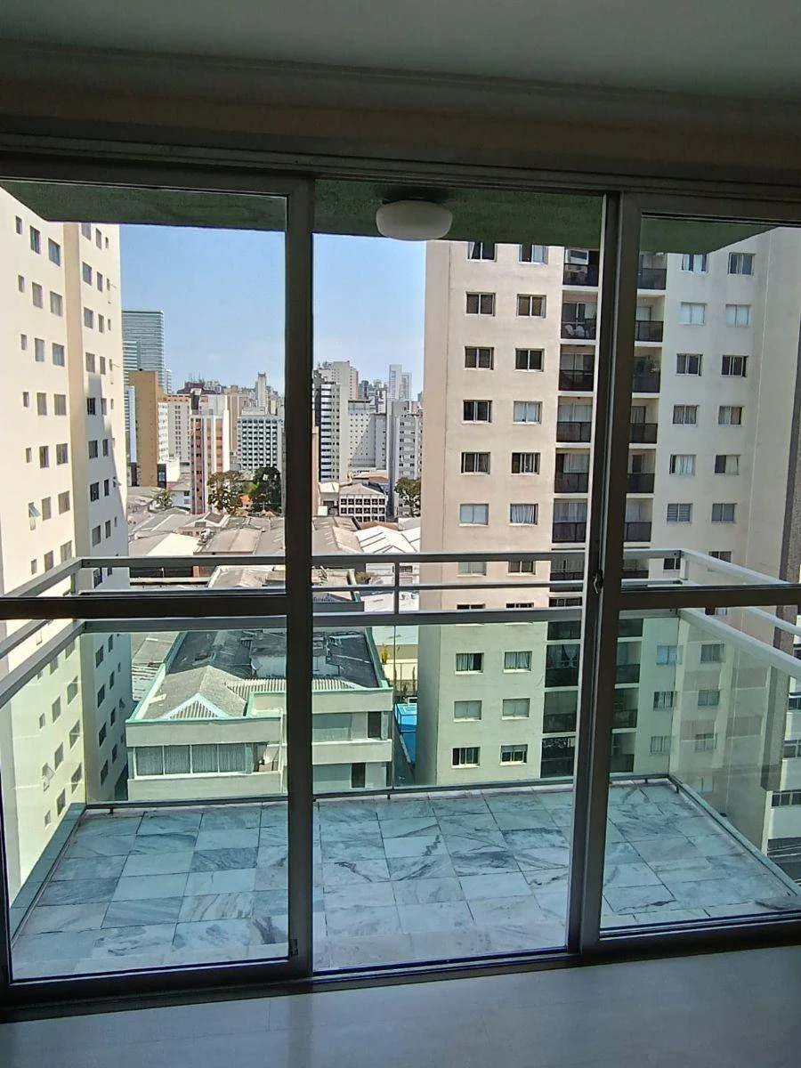 Apartamento de 156 m² com secadora e janelas do piso ao teto — photo 6