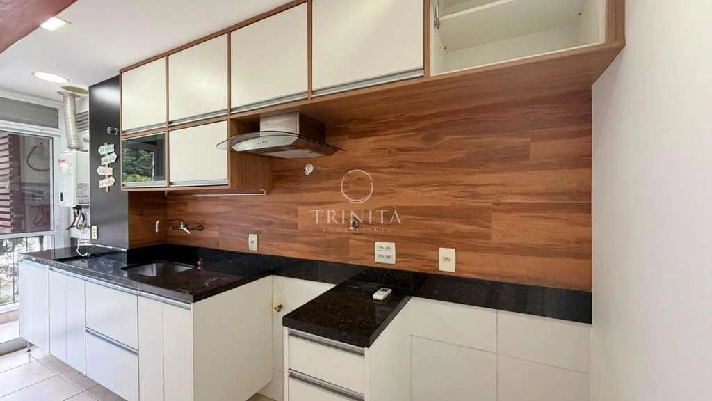 Furnished 2-bedroom apartment with en-suite and parking — photo 9