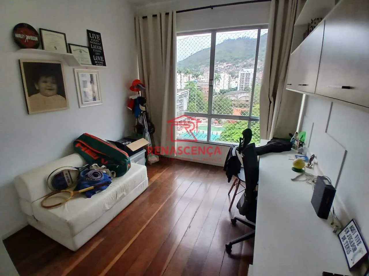Mountain view in a 3-bedroom apartment, 208 m² — photo 5