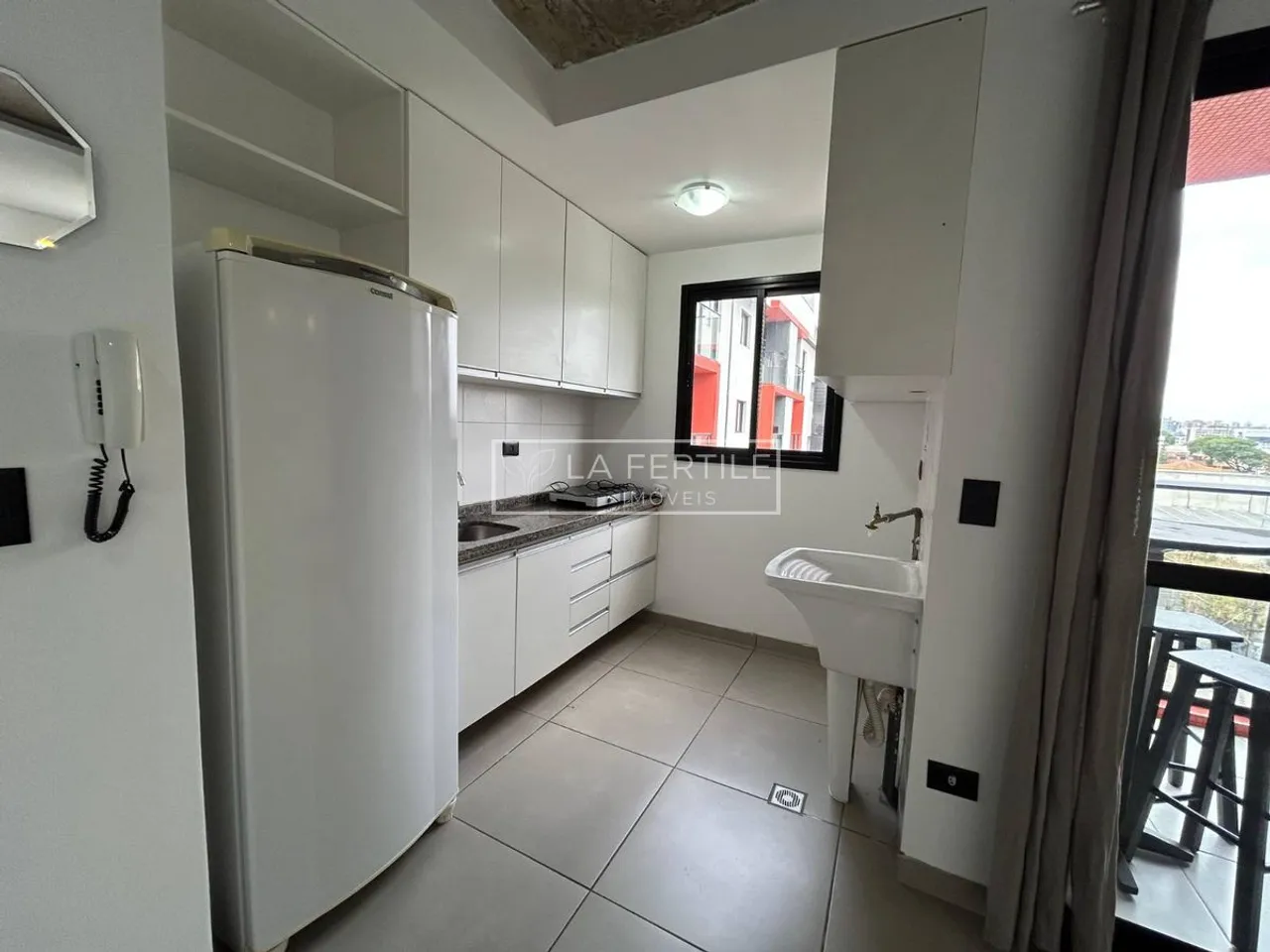 1-bedroom apartment with balcony and 46 m² — photo 7