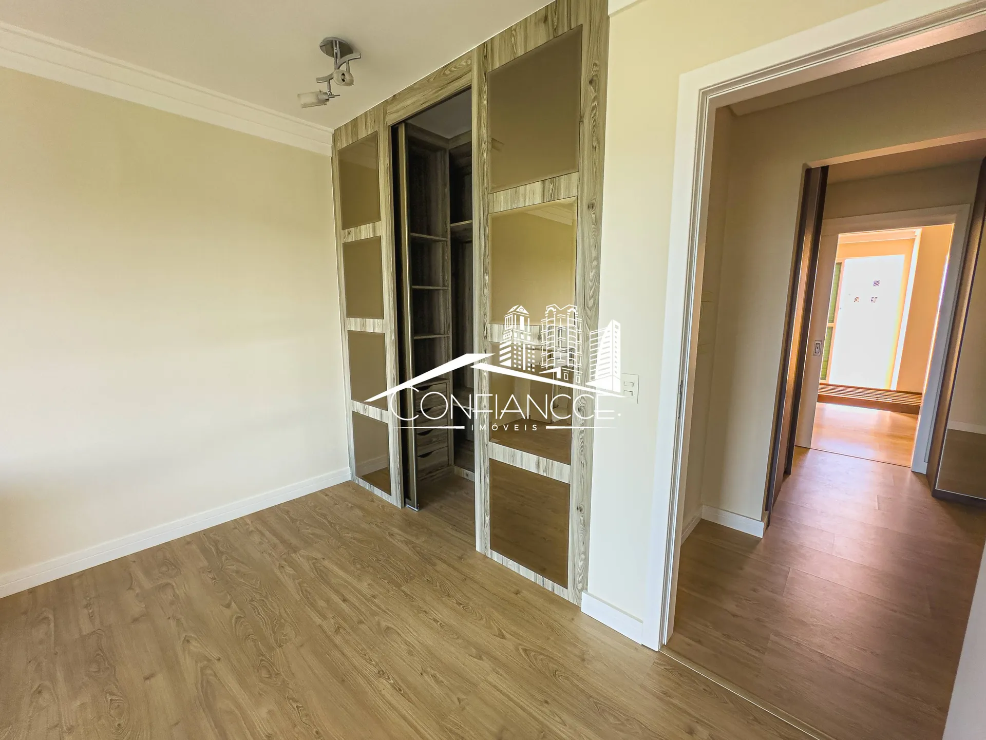 4-suite penthouse with 256 m² and 3 parking spots — photo 42