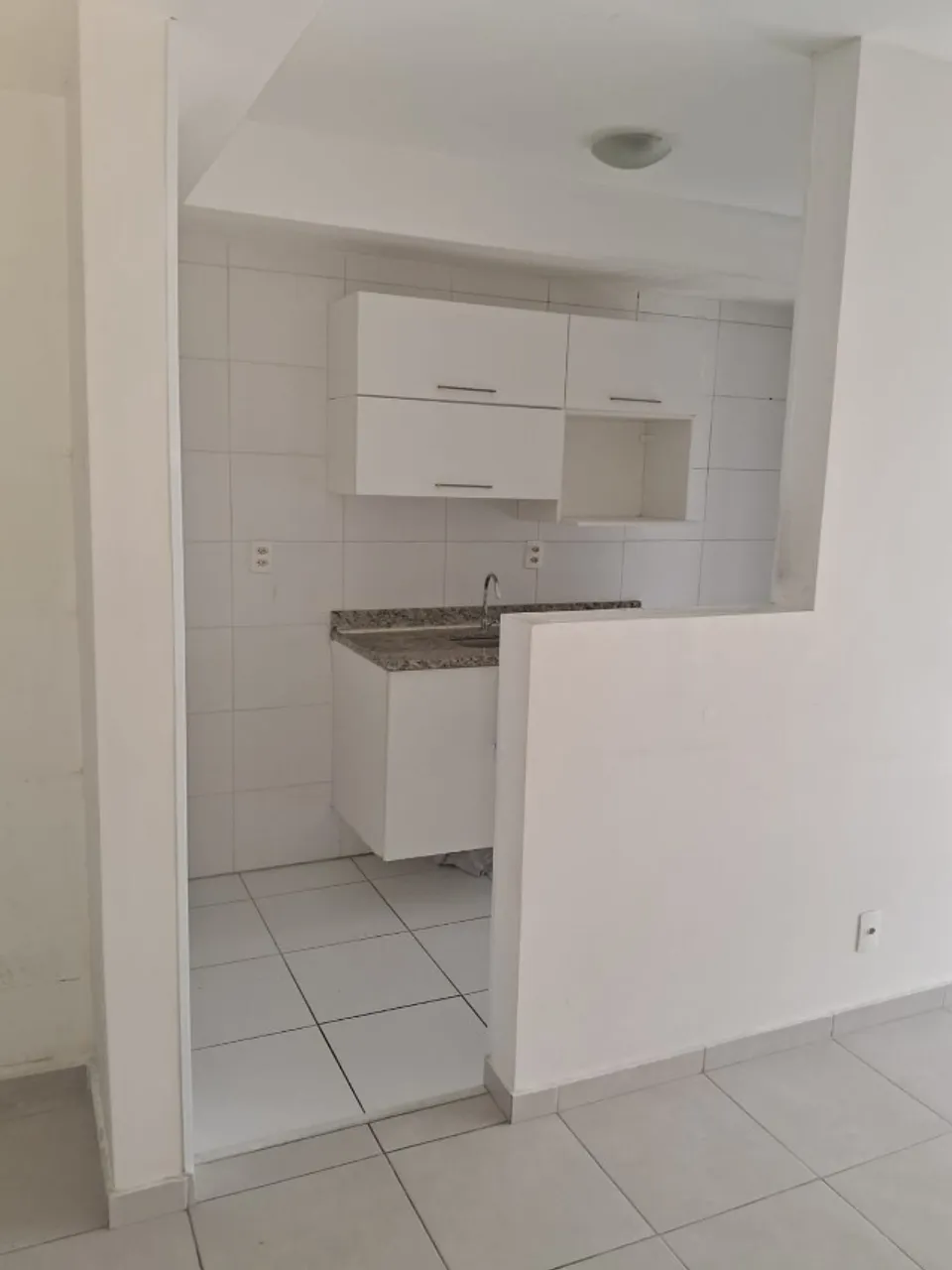 2-bedroom 2-bath apartment with integrated kitchen — photo 3