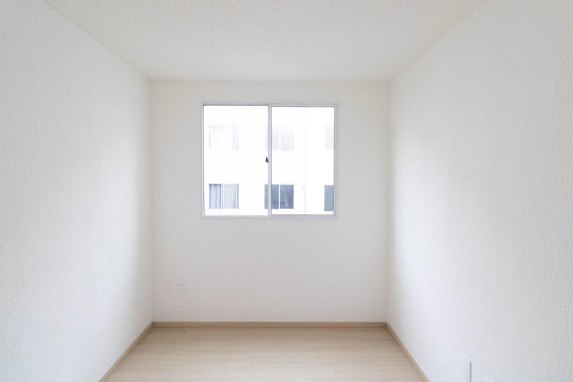2-bedroom apartment in a building with a gym — photo 21
