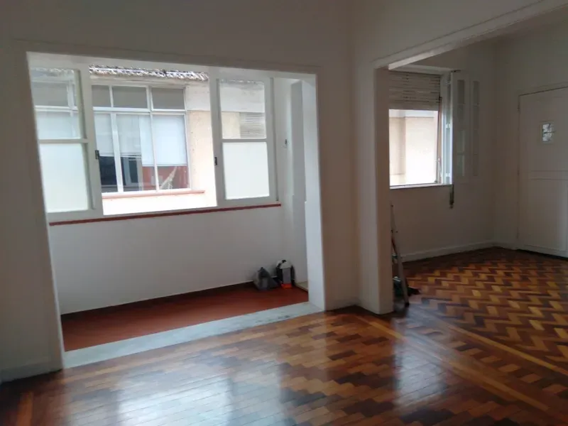 2-bedroom apartment with wood or laminate floors — photo 11