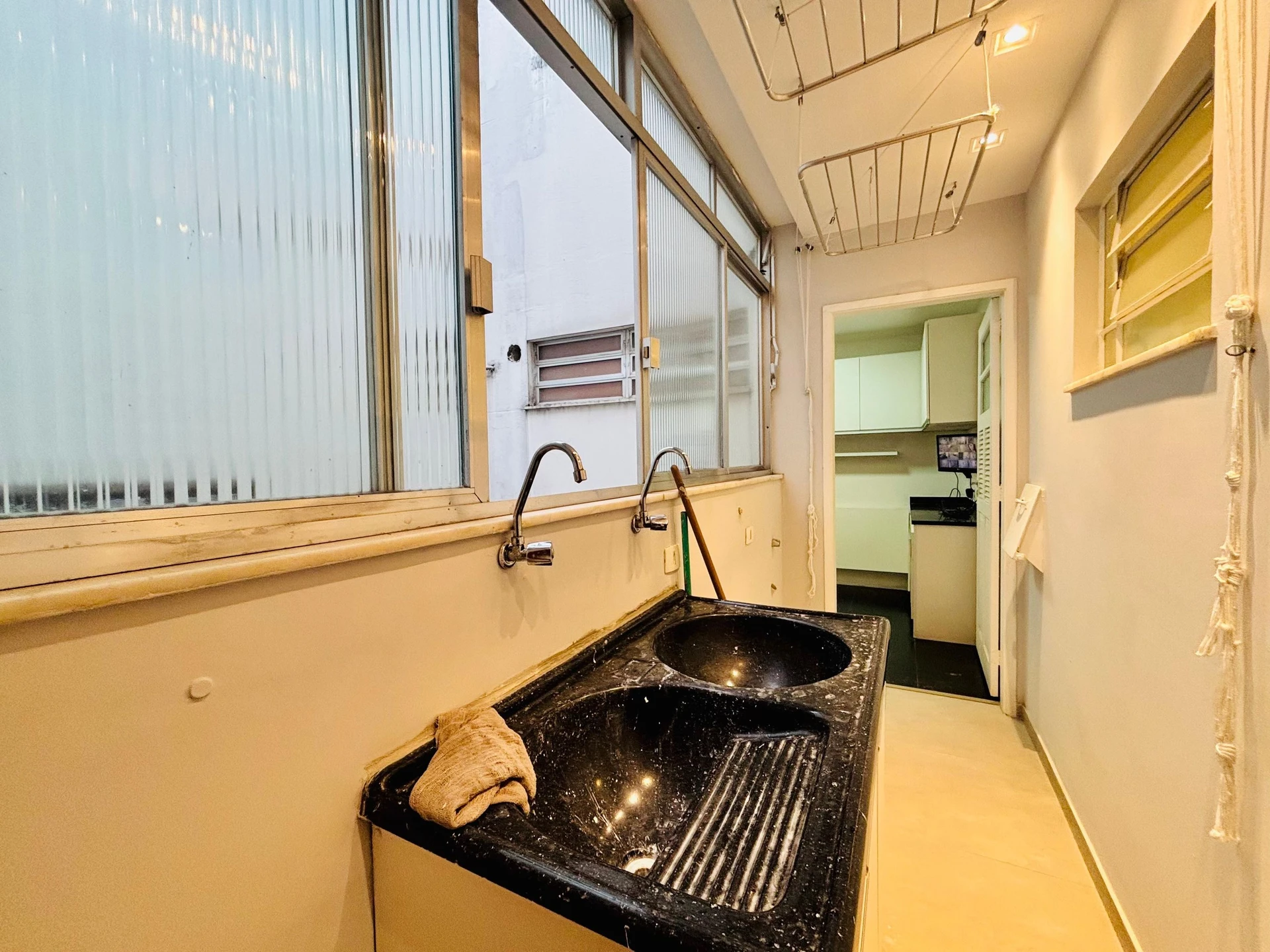Mountain view in a 4-bedroom apartment, 220 m² — photo 31