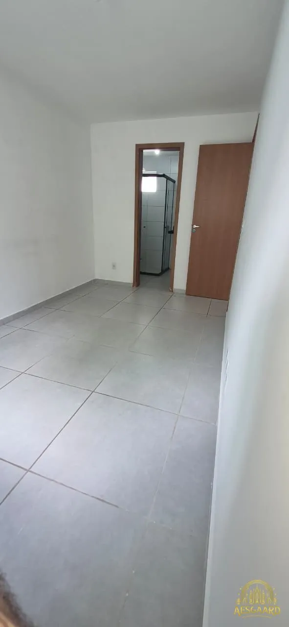 Квартира з 2 спальнями, у будинку є басейн — photo 15