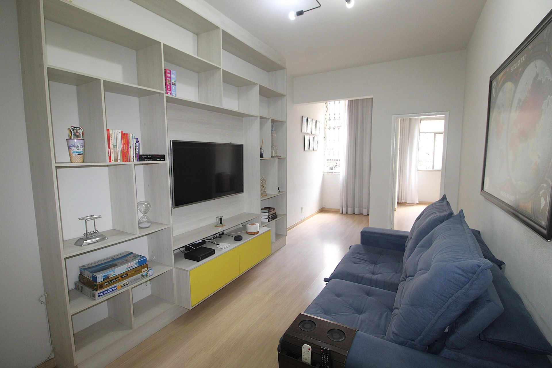 Квартира 70 м² с рабочим местом и панорамными окнами — photo 12