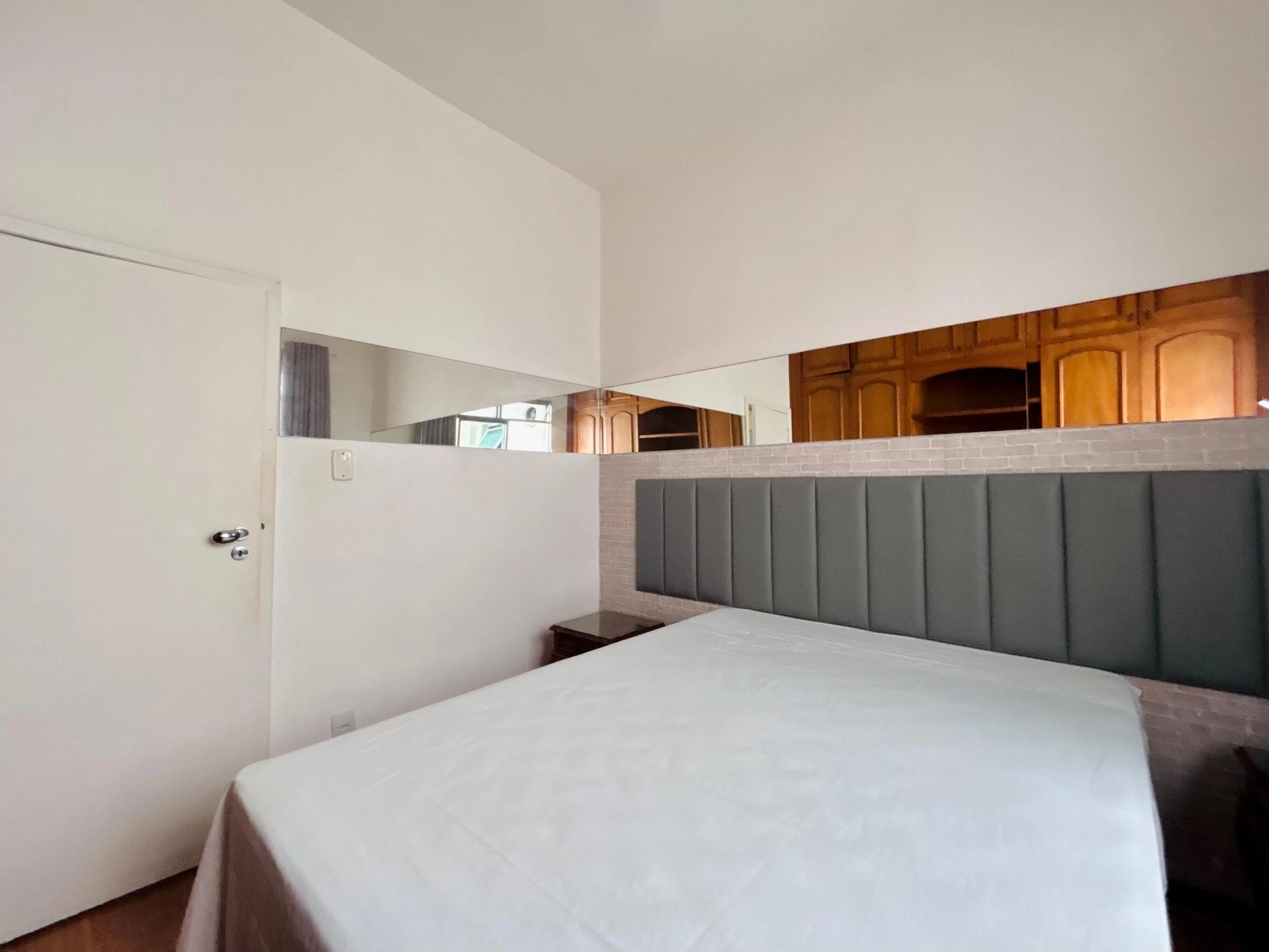Furnished apartment with 3 bedrooms and 2 bathrooms — photo 10