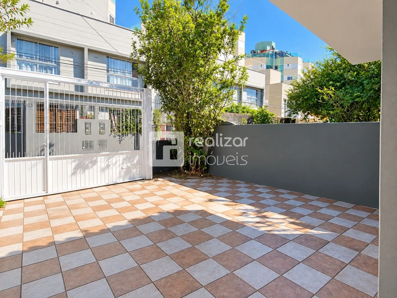 House, 100 m², with a home office