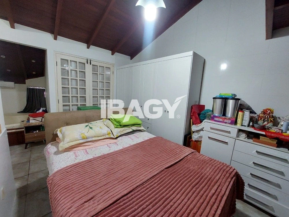 4-bedroom house, 1 with its own bathroom, 157 m² — photo 23