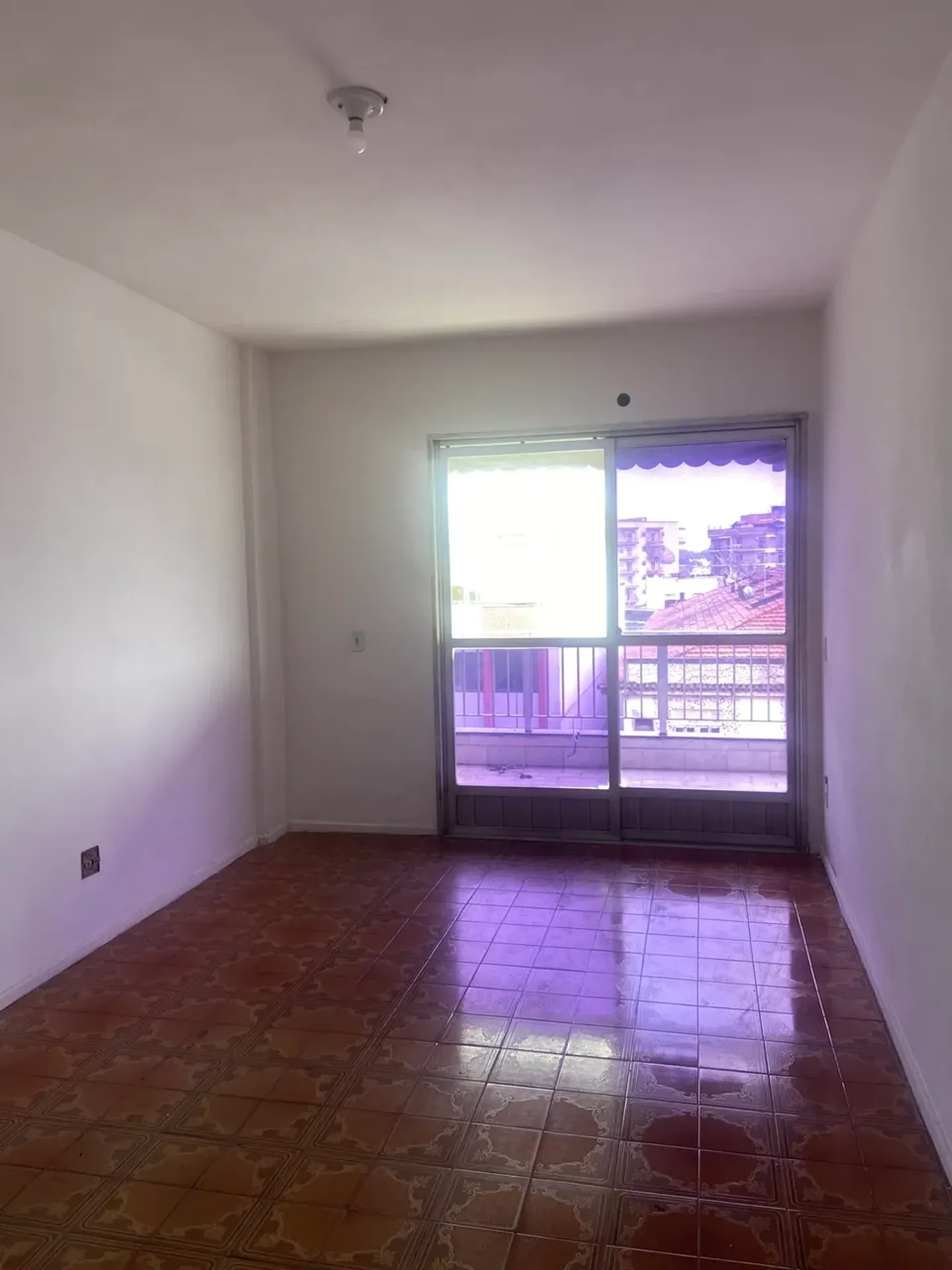Квартира 85 м² з 2 спальнями та балконом — photo 3