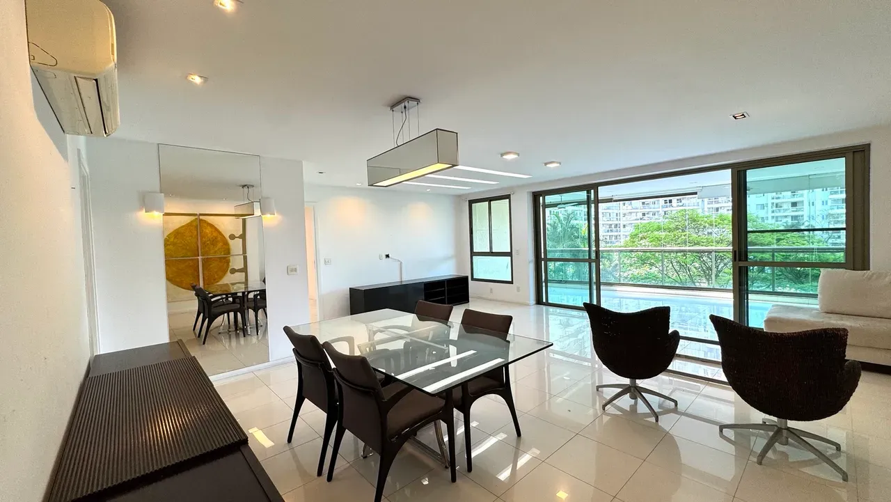 Apartment on the 3rd floor with floor-to-ceiling windows — photo 15