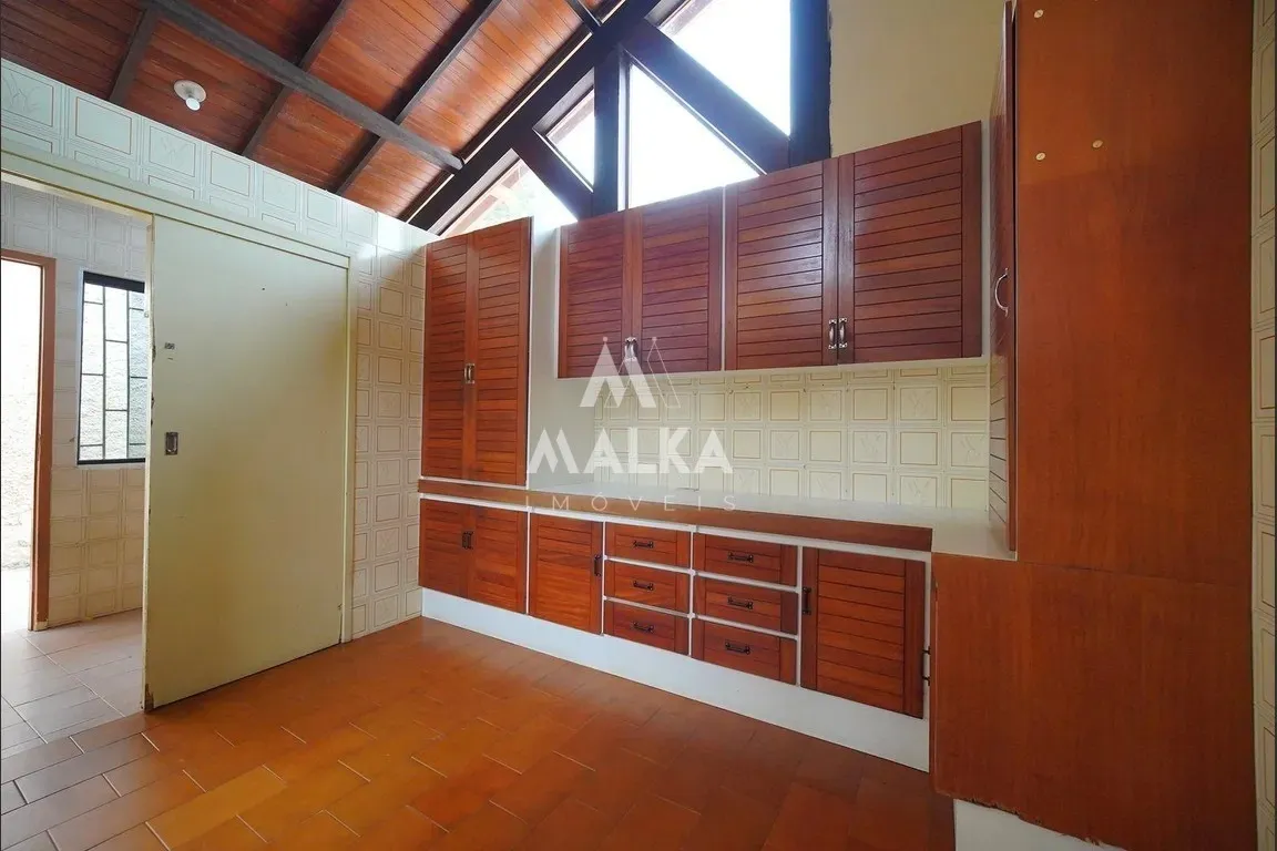 4-bedroom house with a water view in Florianópolis — photo 19