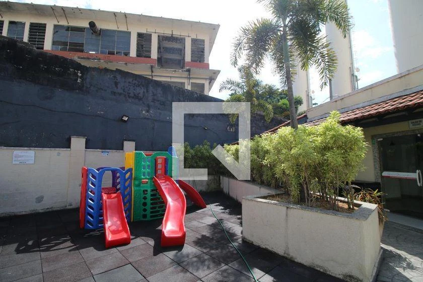2-bedroom apartment in a building with a gym — photo 16