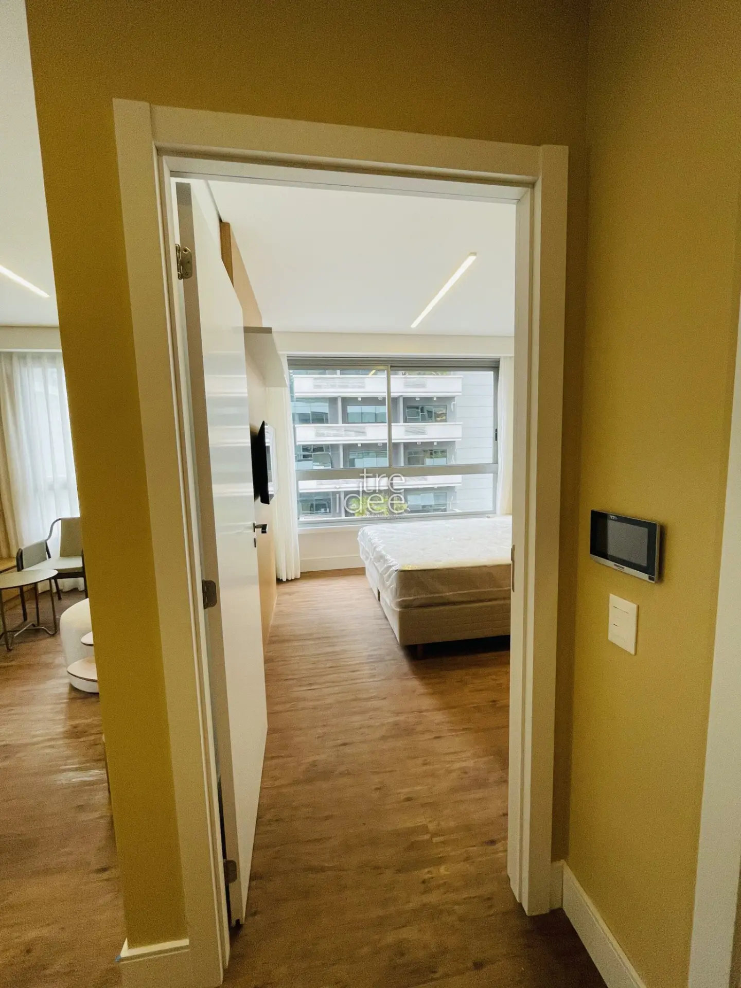 Furnished apartment, 48 m², with a washing machine — photo 3