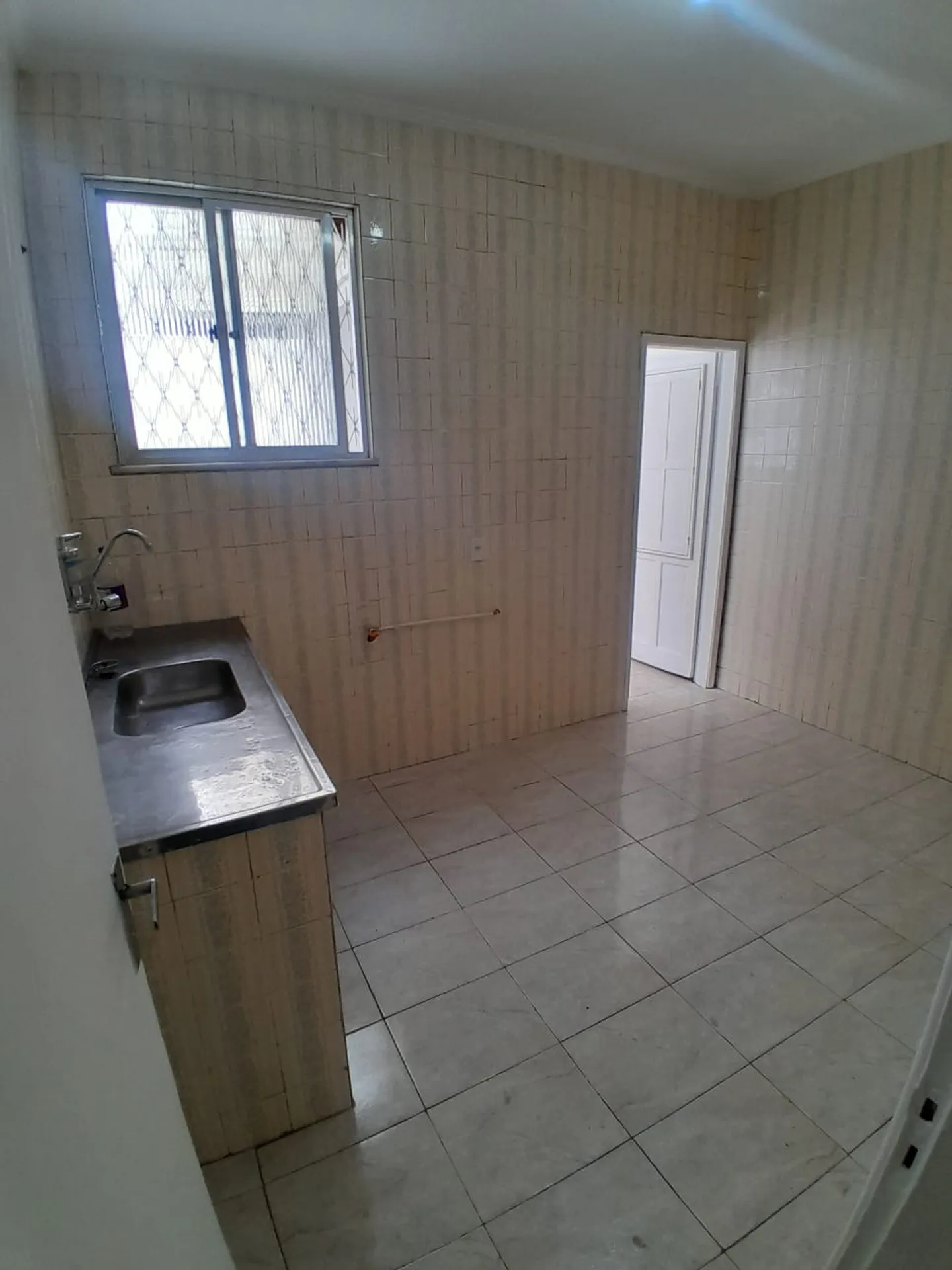 Apartamento de 3 quartos com armários planejados na cozinha — photo 19