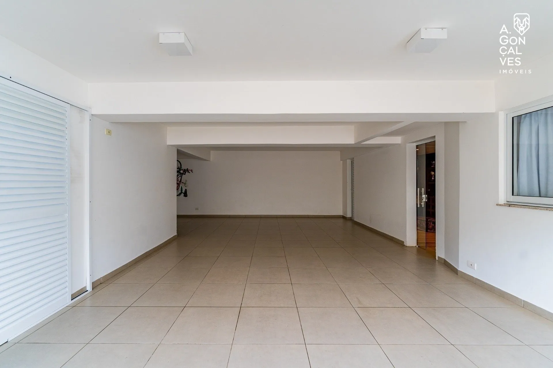 Furnished 3-bedroom house with 5 bathrooms — photo 37