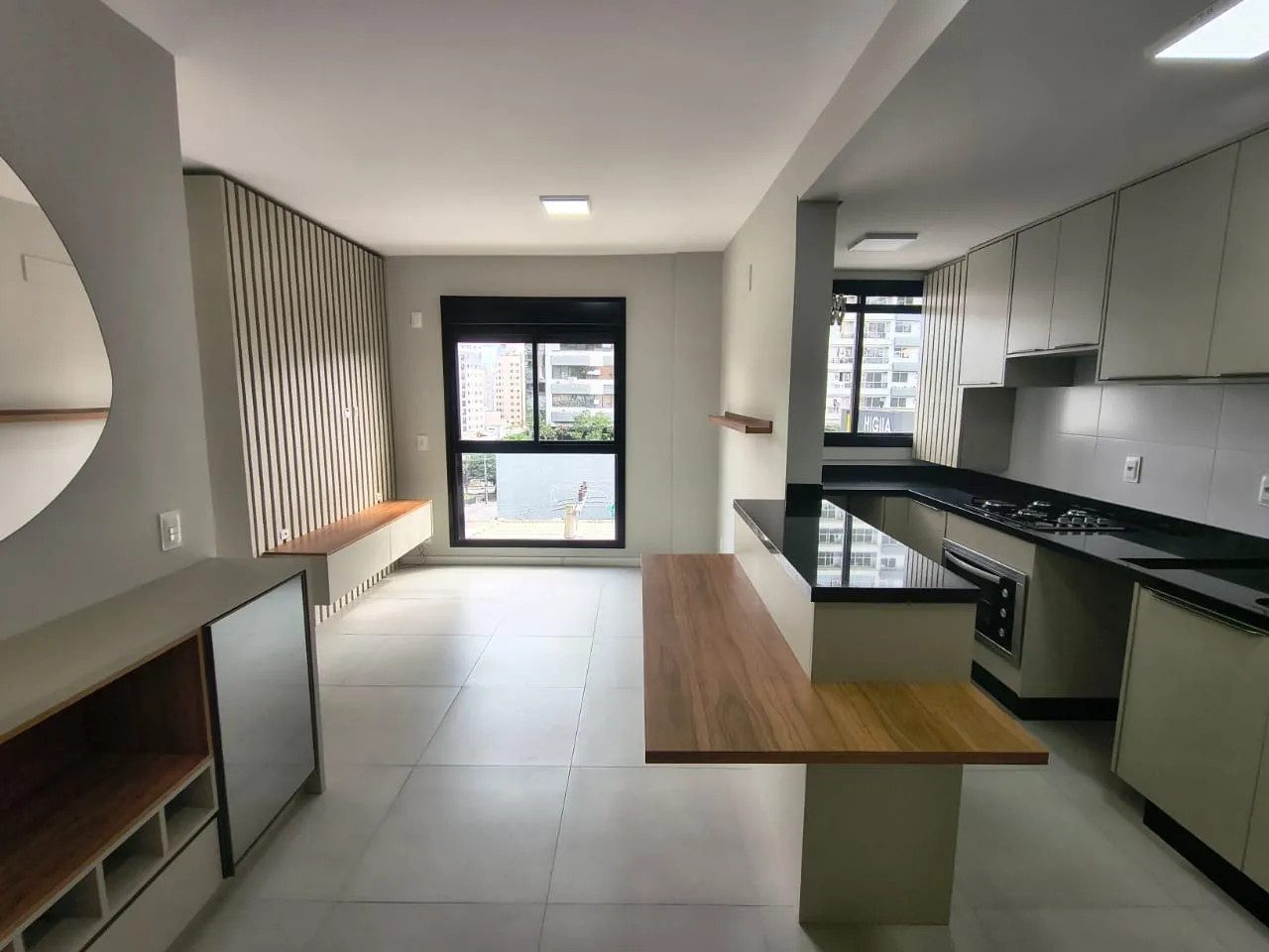 1-bedroom apartment with an open-plan kitchen and 78 m²