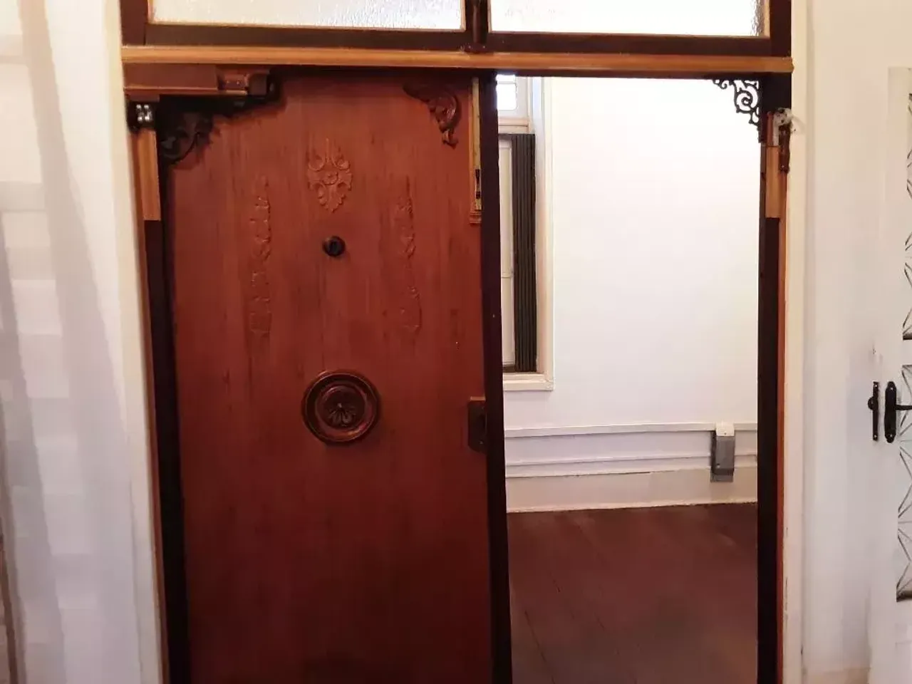 Commercial house with 1 bedroom and 1 bathroom — photo 7