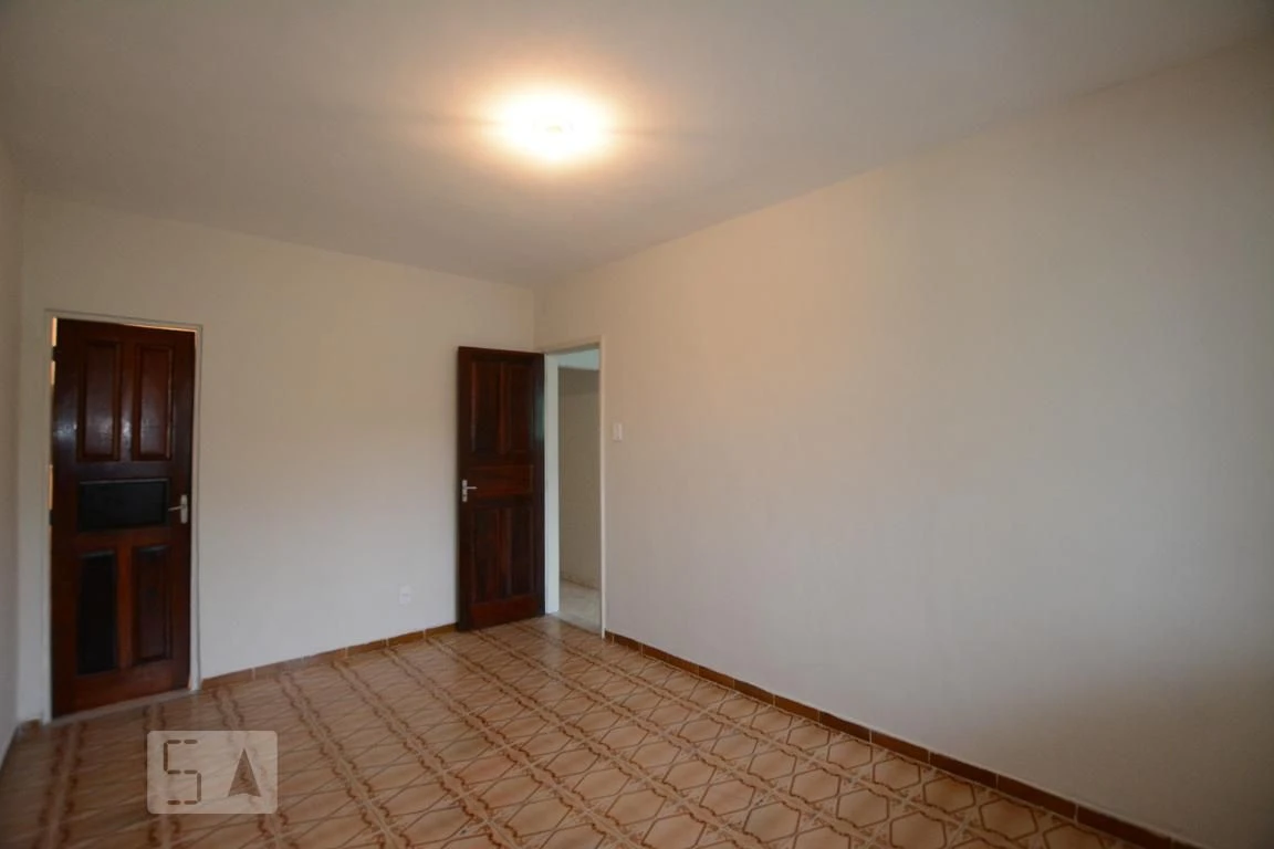 3-bedroom apartment with a glass-enclosed balcony — photo 49