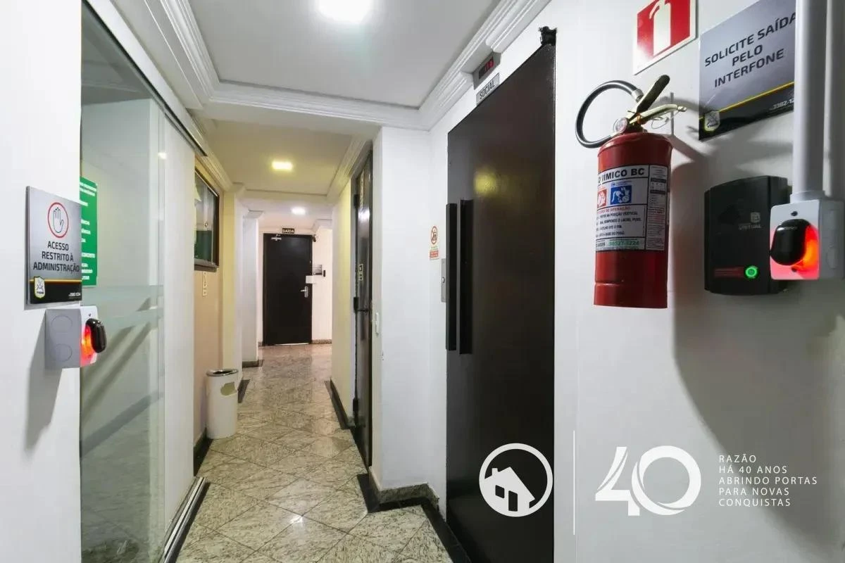 One-bedroom apartment with a washing machine in Curitiba — photo 10