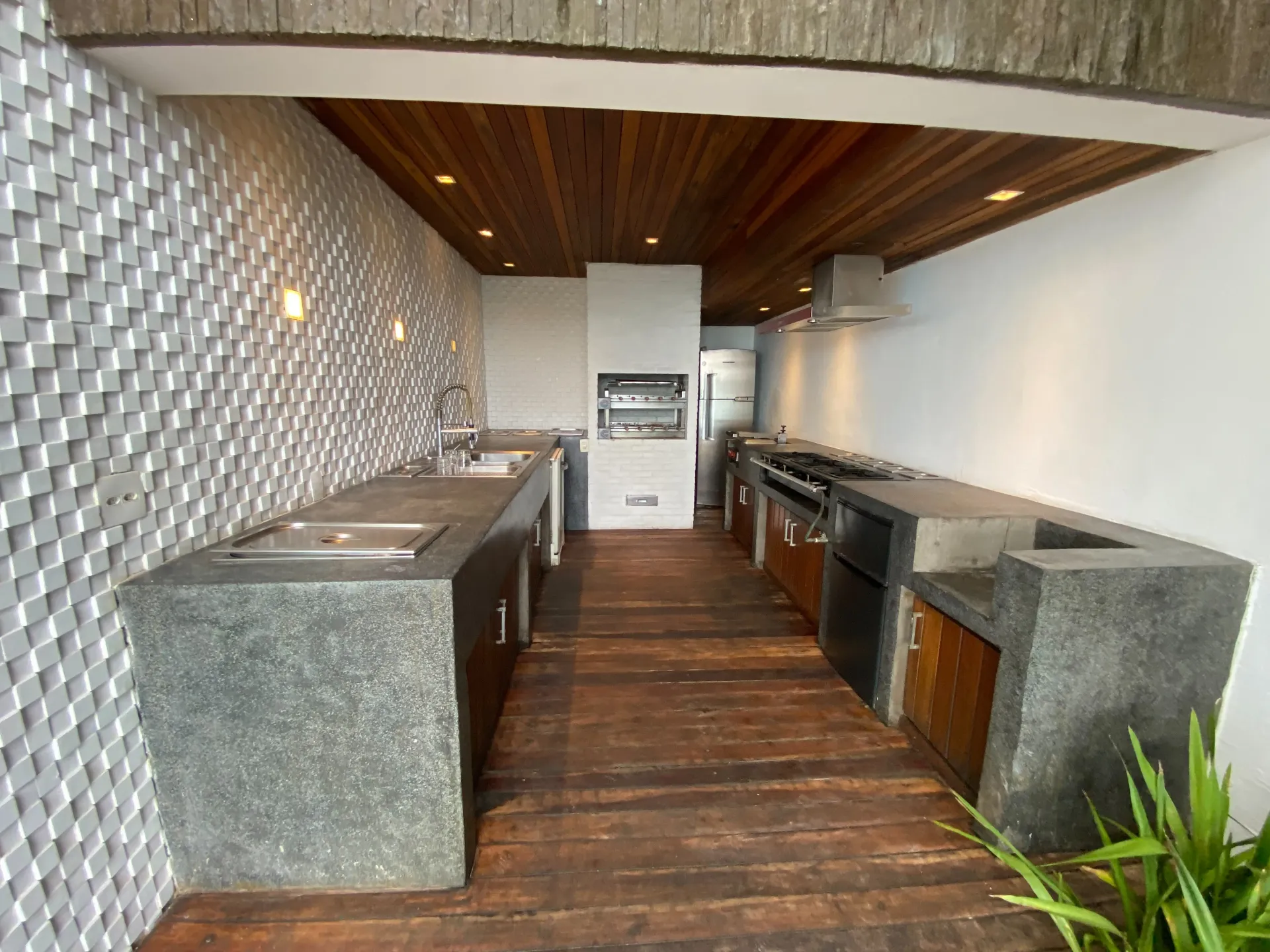 800 m² house with 5 bedrooms and an open-plan kitchen — photo 39