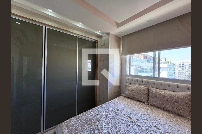 Furnished 3-bedroom apartment with 200 m² — photo 49