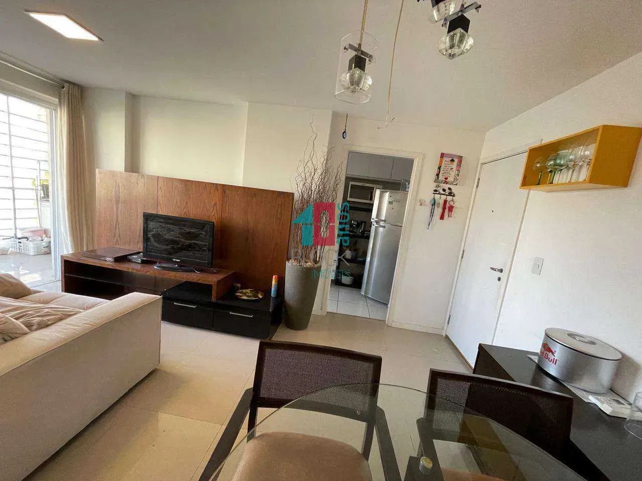 Furnished apartment, 91 m², with a glass-enclosed balcony — photo 24