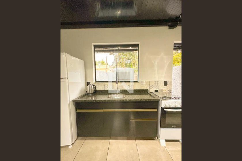 Furnished one-bedroom, 32 m² house in Florianópolis — photo 19