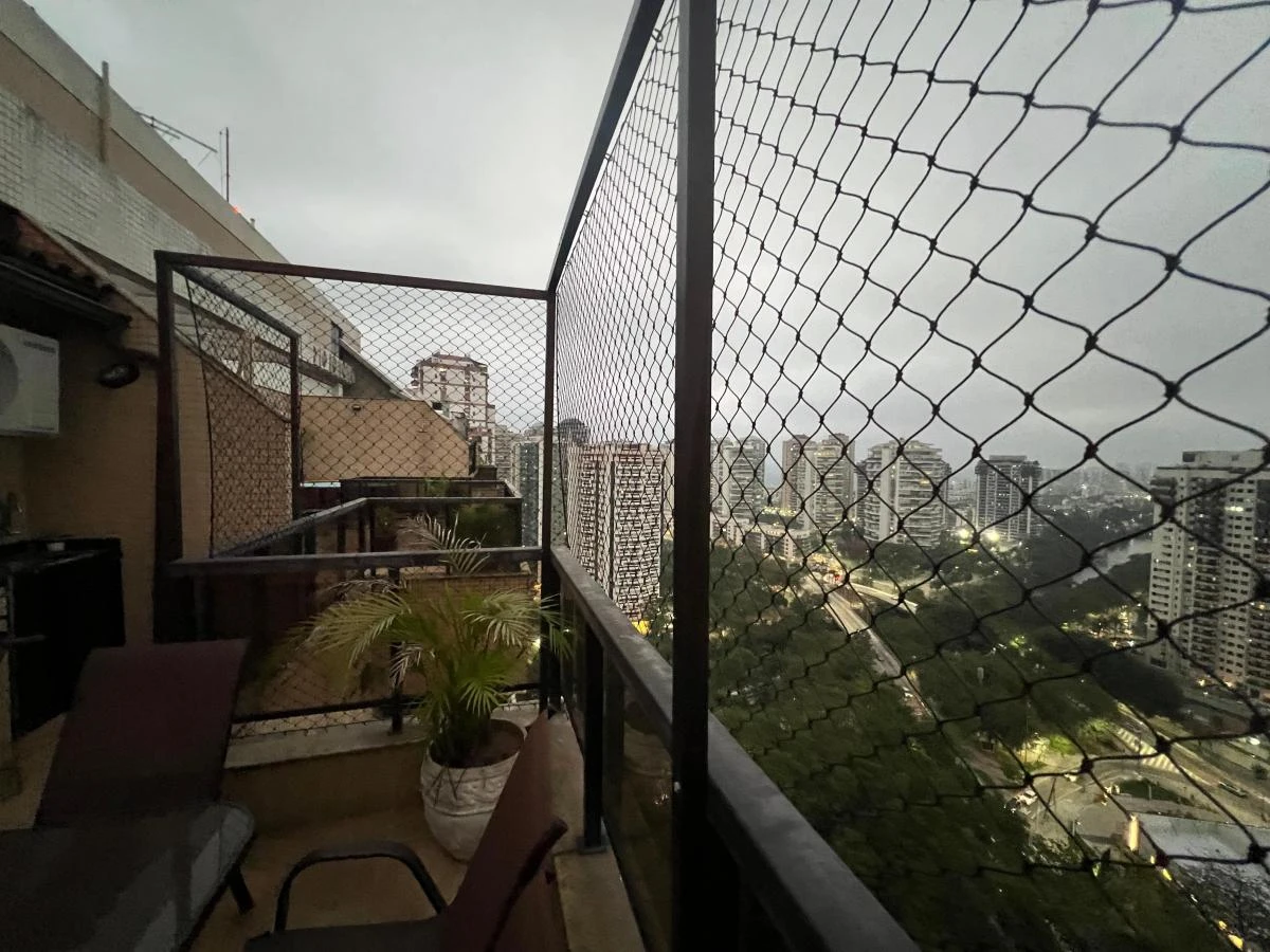 Duplex penthouse 173 m² with 3 bedrooms and suite — photo 23