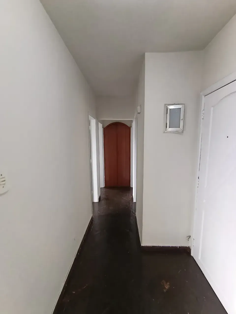 Unfurnished 3-bedroom apartment with 2 bathrooms — photo 11