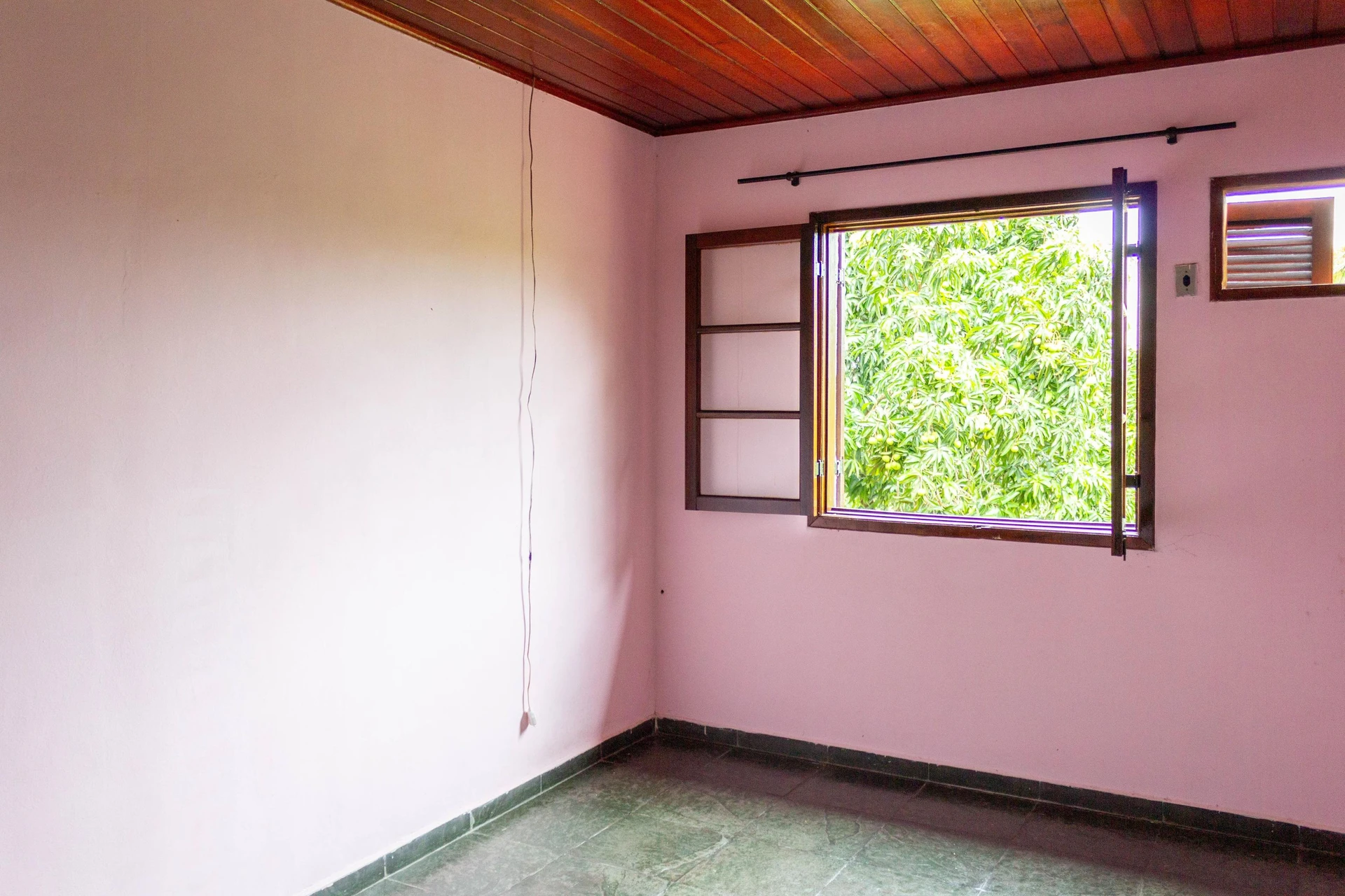 Casa de 3 dormitorios con bañera — photo 31
