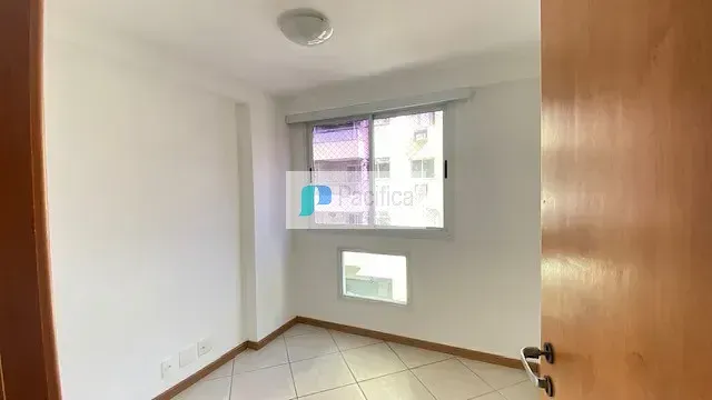 Apartment with a separate kitchen, 3 bedrooms and 3 baths — photo 33