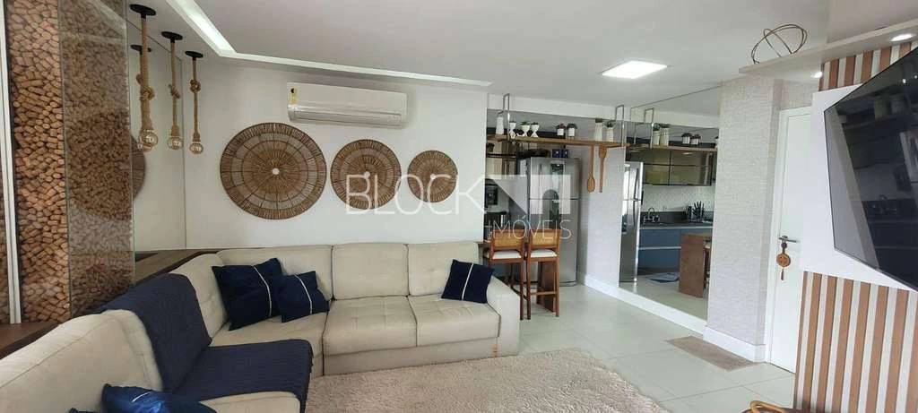 Furnished apartment with 3 bedrooms and 2 en-suites — photo 5