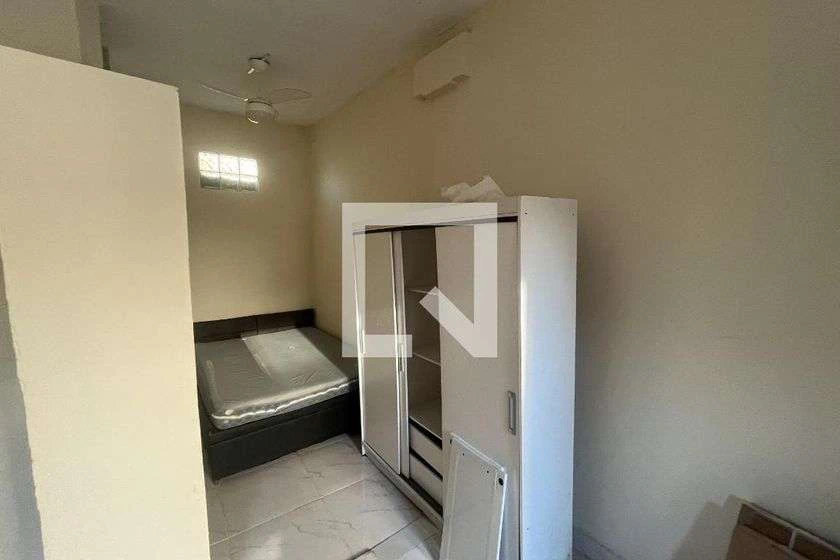 Studio kitnet with 1 bedroom, 1 bath and 30 m² — photo 3