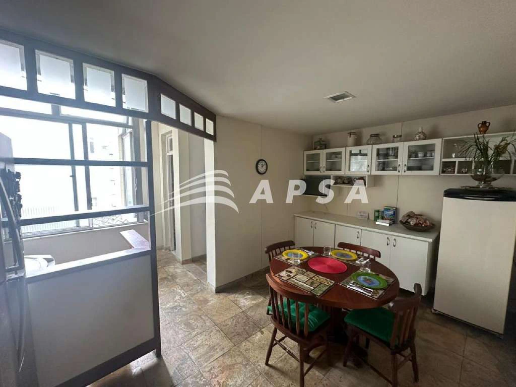 Furnished 200 m² apartment with 3 bedrooms — photo 27