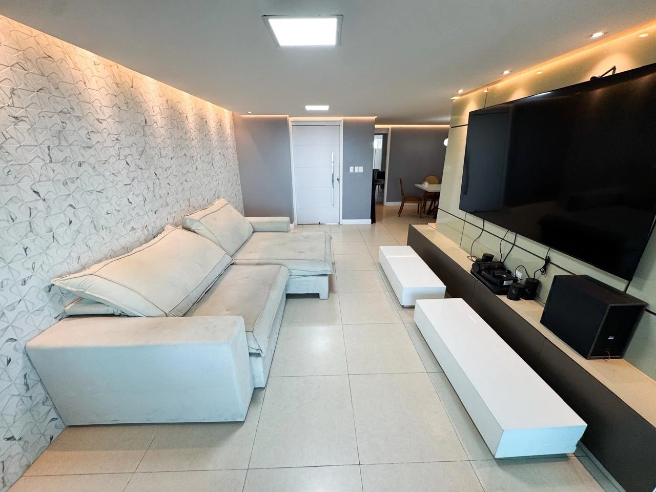 153 m² apartment with 4 en-suite bedrooms and 3 parking — photo 2