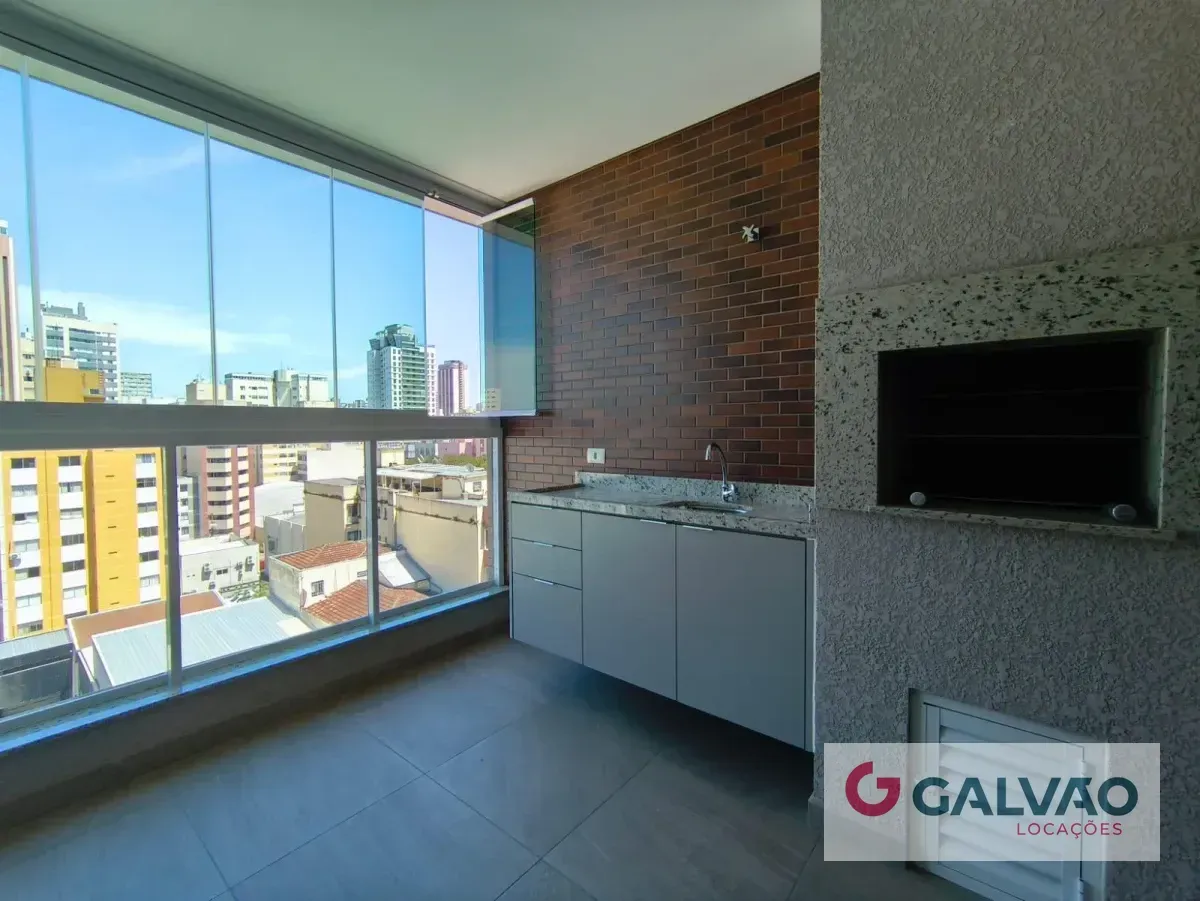 Furnished apartment, 91 m², with floor-to-ceiling windows — photo 4
